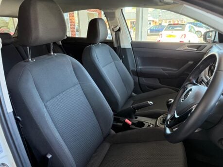 Volkswagen Polo 1.0 TSI Match Euro 6 (s/s) 5dr 23