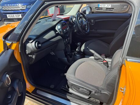 Mini Hatch 1.2 One Euro 6 (s/s) 3dr 17