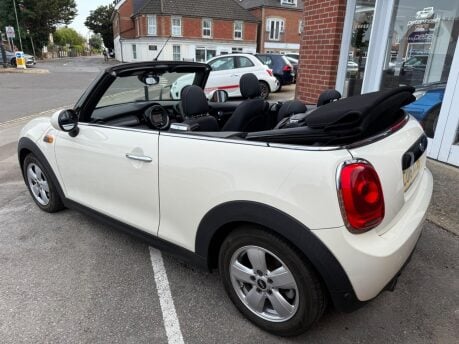 Mini Convertible COOPER 6