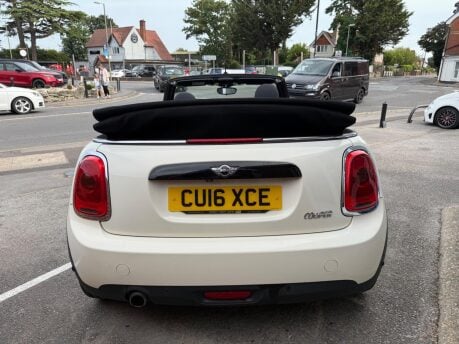 Mini Convertible COOPER 8
