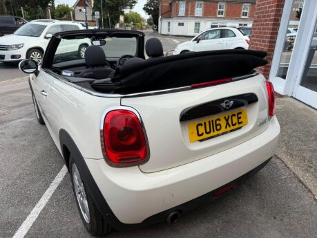 Mini Convertible COOPER 7