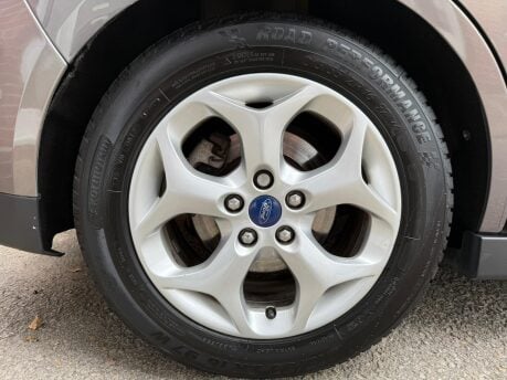 Ford C-Max ZETEC TDCI 12