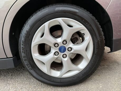 Ford C-Max ZETEC TDCI 14