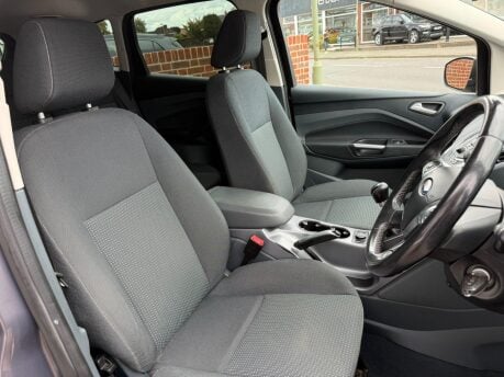 Ford C-Max ZETEC TDCI 19