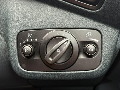 Ford C-Max ZETEC TDCI 38
