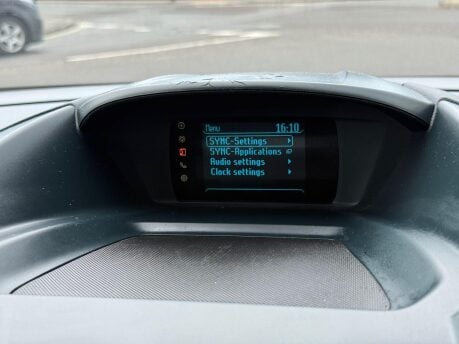 Ford C-Max ZETEC TDCI 37