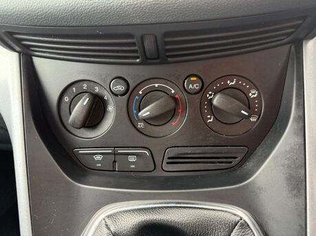 Ford C-Max ZETEC TDCI 30