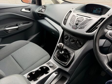 Ford C-Max ZETEC TDCI 26