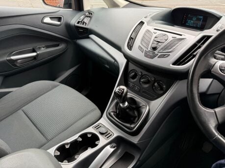 Ford C-Max ZETEC TDCI 26