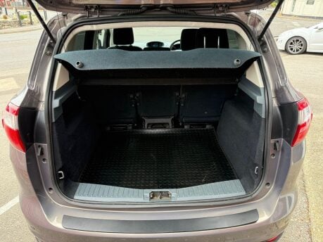 Ford C-Max ZETEC TDCI 17