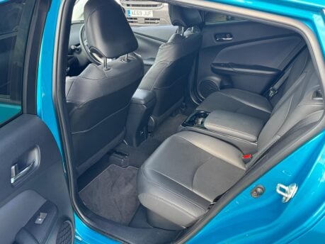 Toyota Prius 1.8 VVT 8.8kWh Excel CVT Euro 6 (s/s) 5dr 16