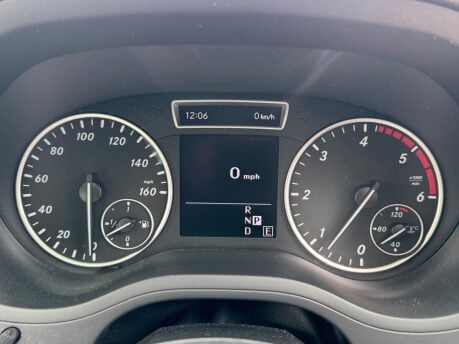 Mercedes-Benz B Class B200 CDI BLUEEFFICIENCY SPORT 26
