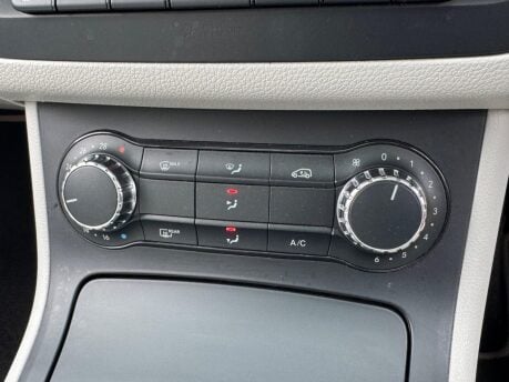 Mercedes-Benz B Class B200 CDI BLUEEFFICIENCY SPORT 31