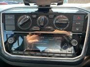 Volkswagen Up BASE 15