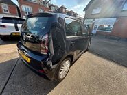 Volkswagen Up BASE 5