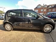 Volkswagen Up BASE 6