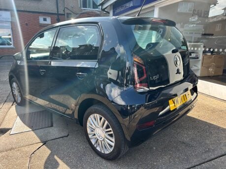 Volkswagen Up BASE 3