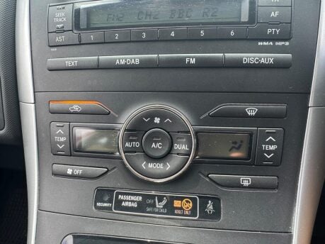 Toyota Auris 1.6 V-Matic TR MultiMode Euro 5 5dr 29