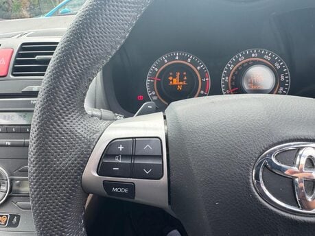 Toyota Auris 1.6 V-Matic TR MultiMode Euro 5 5dr 26