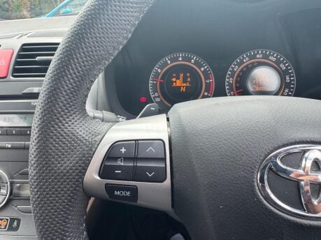 Toyota Auris 1.6 V-Matic TR MultiMode Euro 5 5dr 26