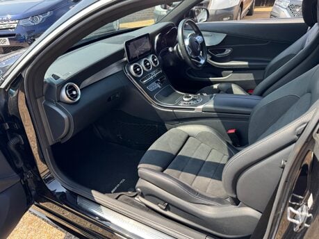 Mercedes-Benz C Class C 300 AMG LINE 15