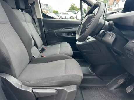 Peugeot Partner BLUEHDI PROFESSIONAL L2 19