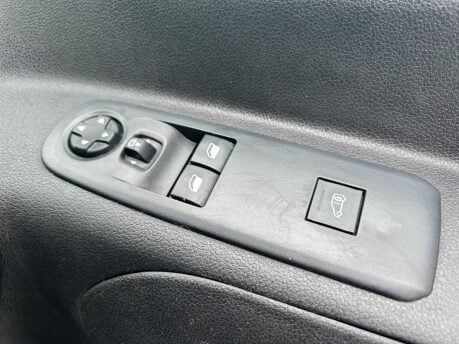 Peugeot Partner BLUEHDI PROFESSIONAL L2 21