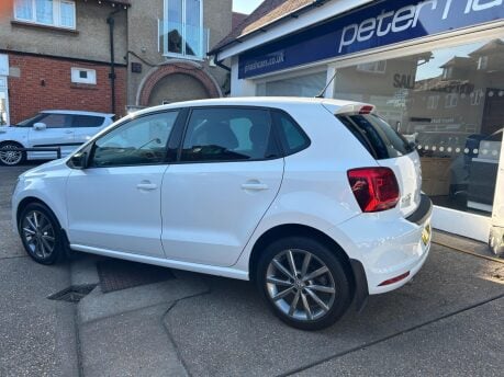 Volkswagen Polo SE DESIGN TSI DSG 5
