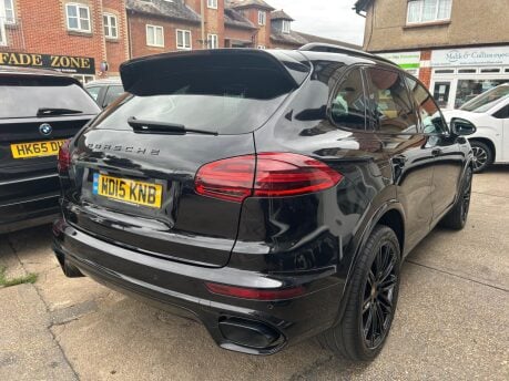 Porsche Cayenne D V6 TIPTRONIC S 5