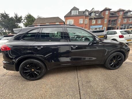 Porsche Cayenne D V6 TIPTRONIC S 7