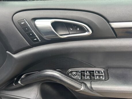 Porsche Cayenne D V6 TIPTRONIC S 13