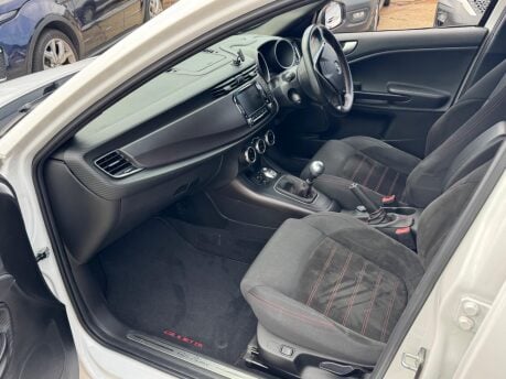 Alfa Romeo Giulietta 1.4 TB MultiAir Speciale Euro 6 (s/s) 5dr 18