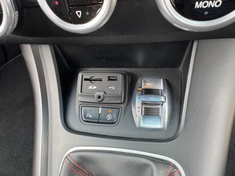 Alfa Romeo Giulietta 1.4 TB MultiAir Speciale Euro 6 (s/s) 5dr 35