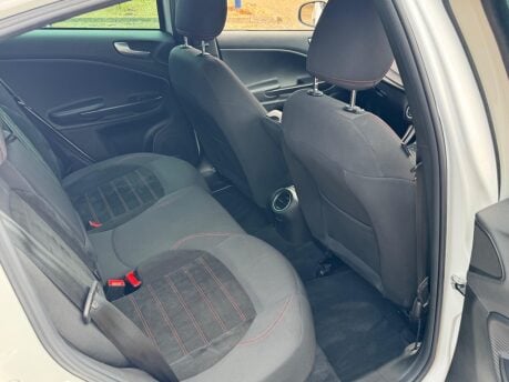 Alfa Romeo Giulietta 1.4 TB MultiAir Speciale Euro 6 (s/s) 5dr 23