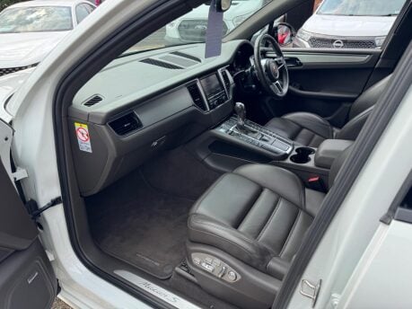 Porsche Macan 3.0 TD V6 S PDK 4WD Euro 6 (s/s) 5dr 15