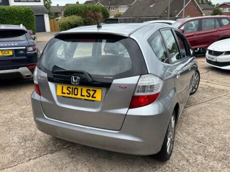 Honda Jazz 1.4 I-VTEC SI 9