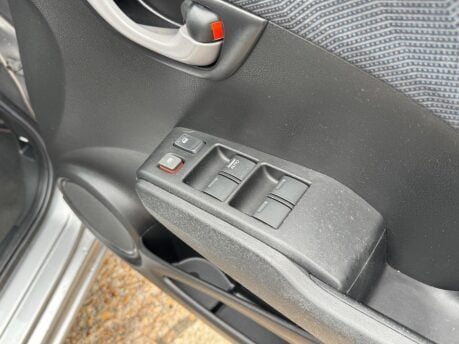 Honda Jazz 1.4 I-VTEC SI 25