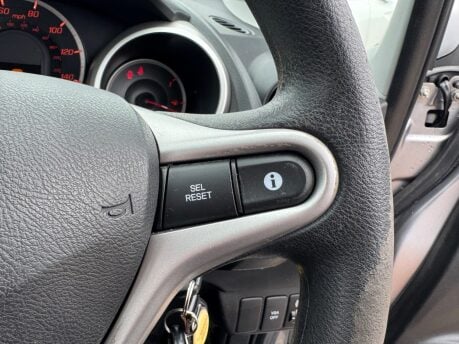 Honda Jazz 1.4 I-VTEC SI 27