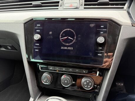 Volkswagen Passat SEL TSI EVO 27
