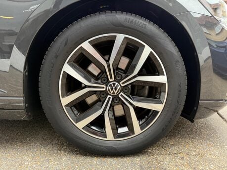 Volkswagen Passat SEL TSI EVO 3