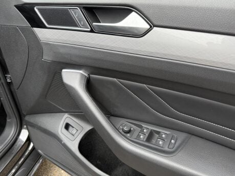 Volkswagen Passat SEL TSI EVO 20