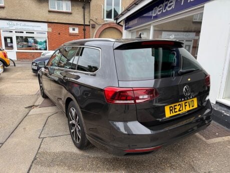 Volkswagen Passat SEL TSI EVO 5