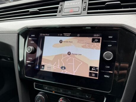 Volkswagen Passat SEL TSI EVO 33