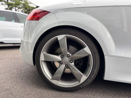Audi TT RS TFSI QUATTRO 15
