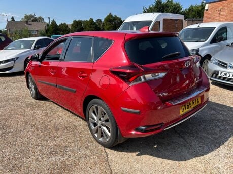 Toyota Auris 1.8 VVT-h Excel CVT Euro 6 (s/s) 5dr 4