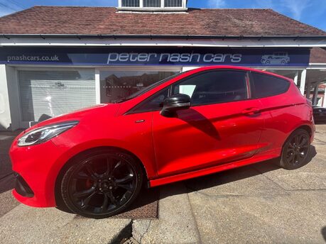 Ford Fiesta ST-LINE 2