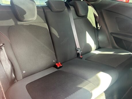 Ford Fiesta ST-LINE 11