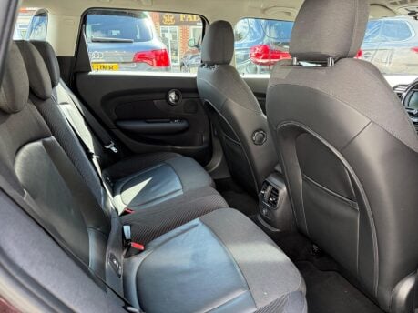 Mini Clubman COOPER D 8