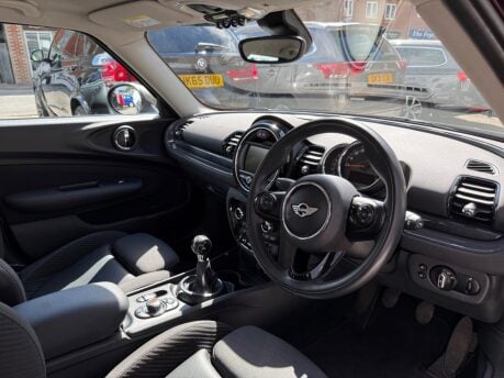 Mini Clubman COOPER D 11