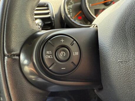 Mini Clubman COOPER D 14